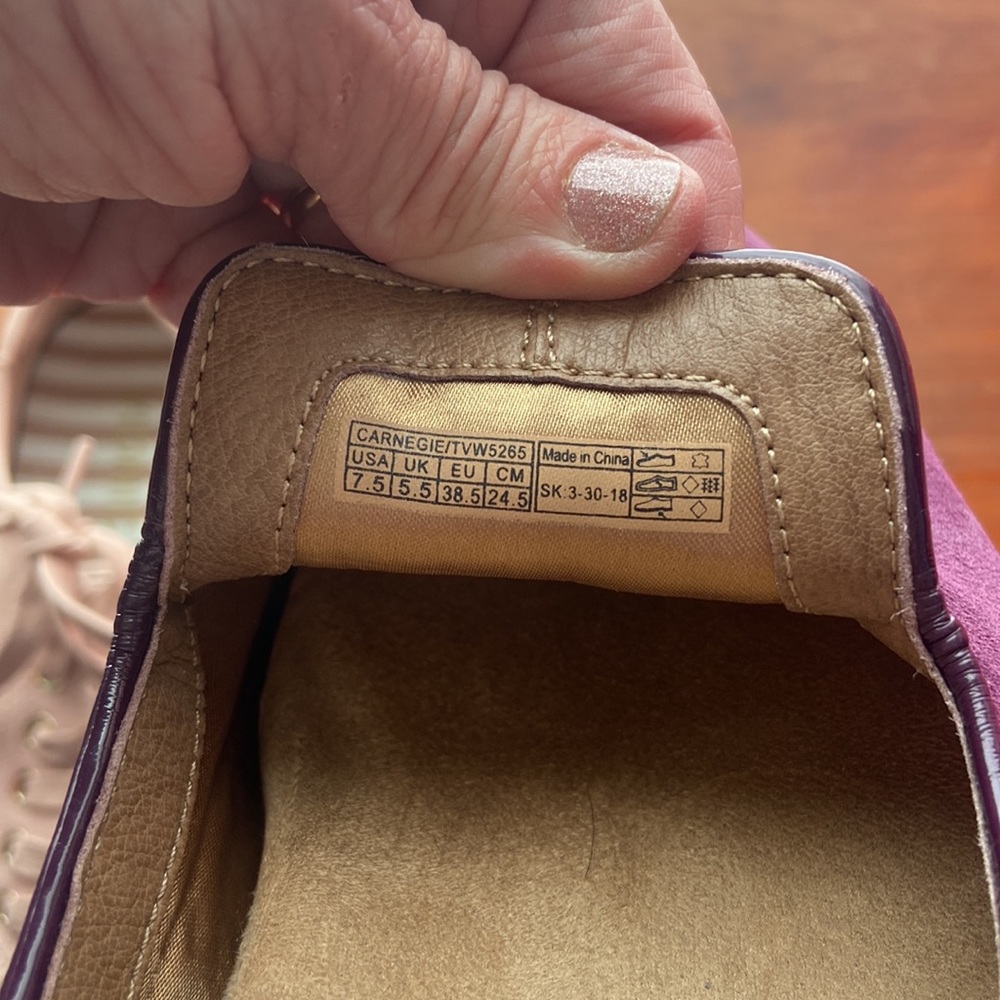 Vionic mules/ loafers - Picture 3 of 3